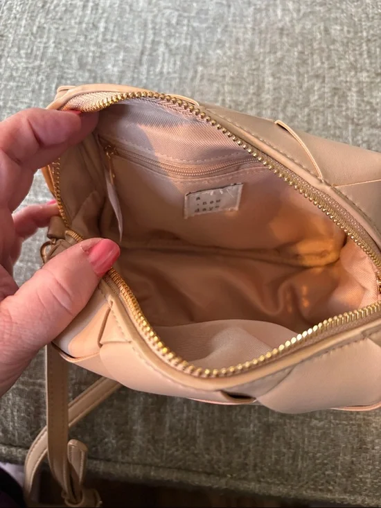 a new day Blush Pink Woven Crossbody Bag - Picture 4 of 9